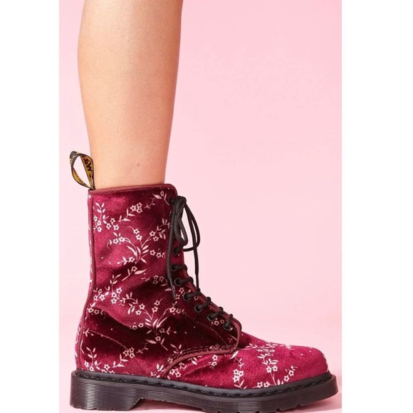 Rare New Dr Martens Avery Cherry Blossom Velvet Combat Boots - Picture 1 of 11
